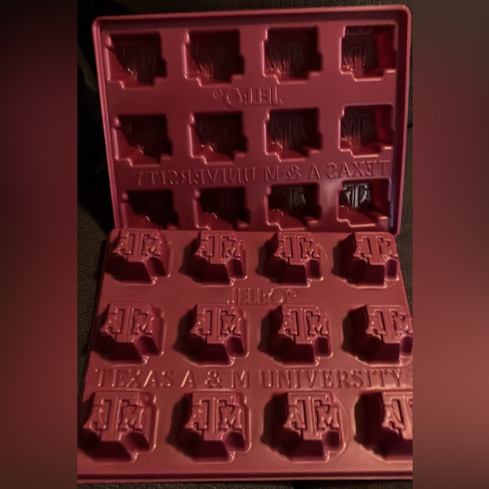 Texas A&M gig ‘em Jell-o jiggler mold kits.  2 dozen
